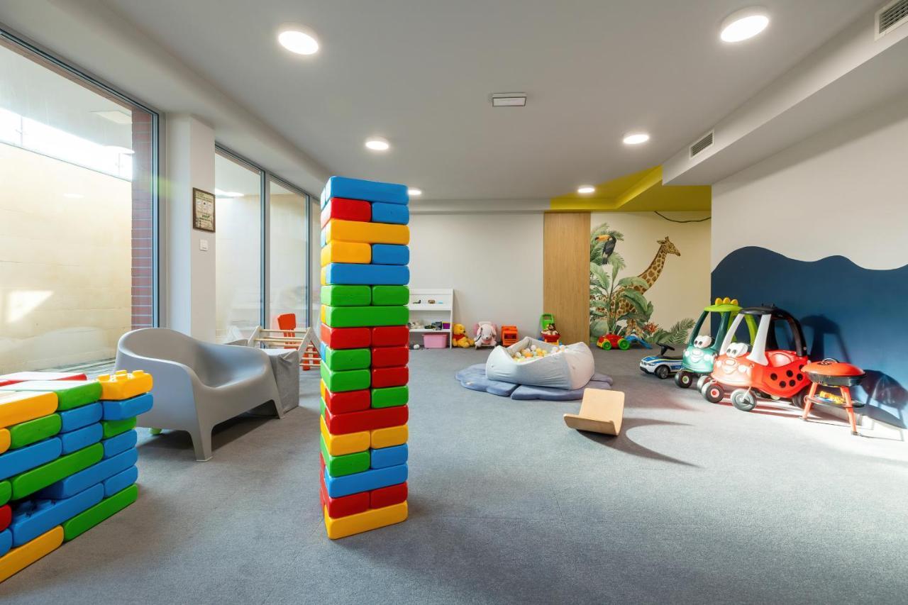Apartament Ernesto Rewal Exteriör bild